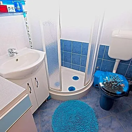 1230 Hotel 4*